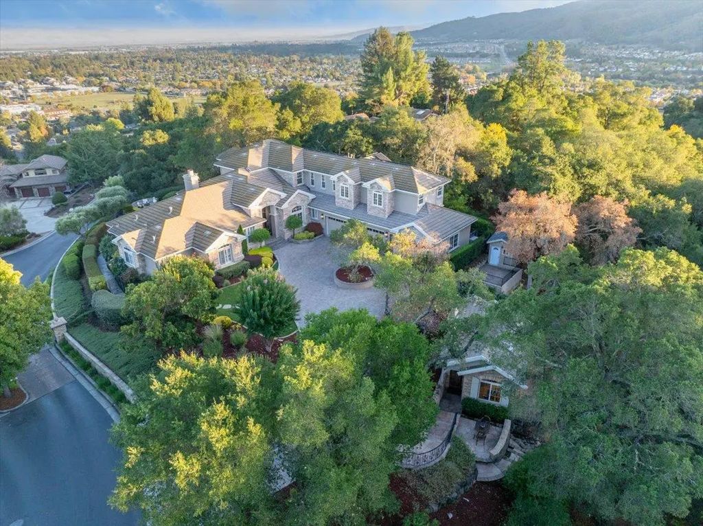 1750 Vista Del Sur, Gilroy