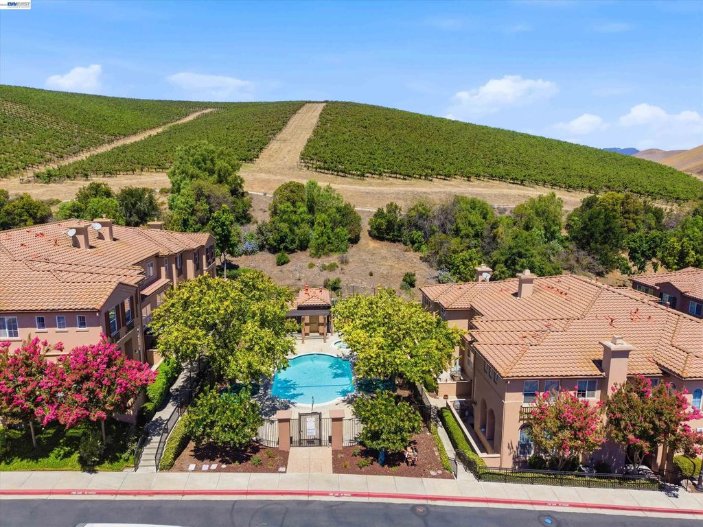 24 Meritage Cmn 1403, Livermore