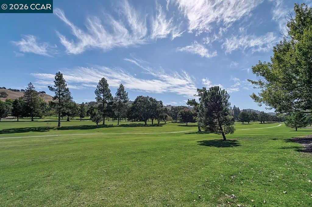 2308 Tice Creek Dr 5, Walnut Creek
