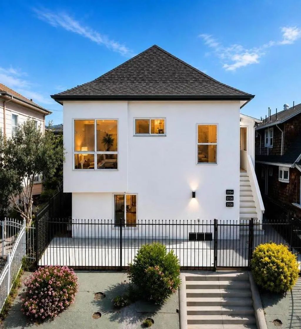 2136 Foothill Boulevard, Oakland