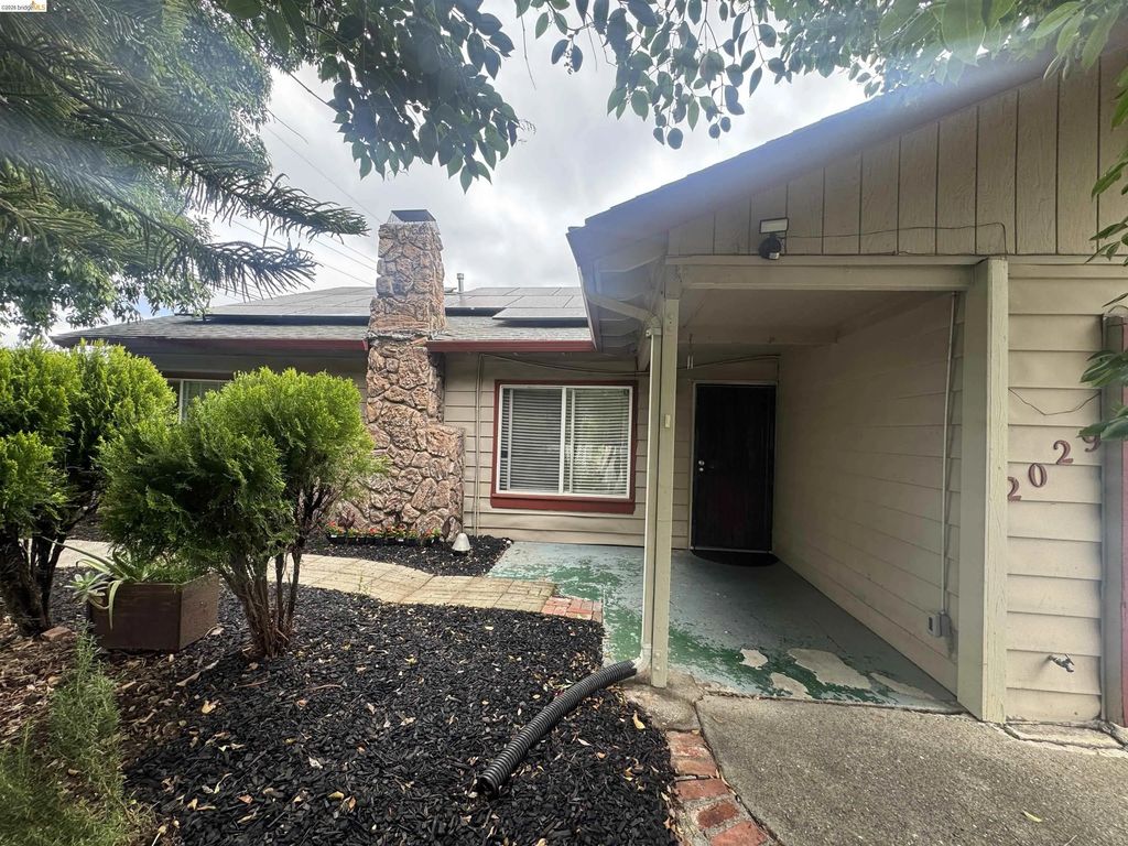 2029 Highland Dr, Concord