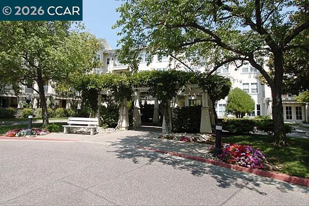 1860 Tice Creek Dr 1217, Walnut Creek
