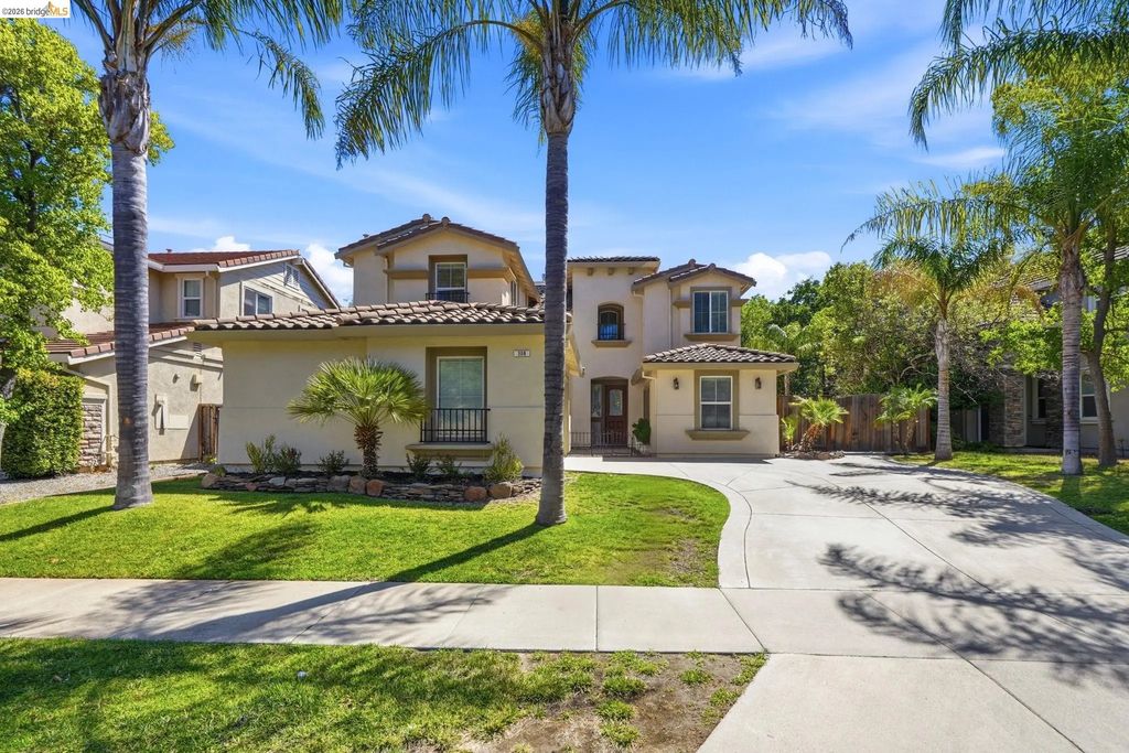 308 Foothill Dr, Brentwood