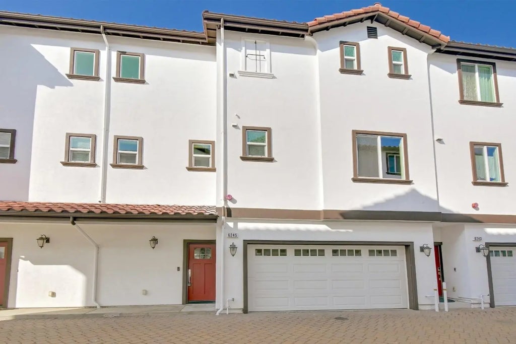 6245 Thornton Avenue, Newark