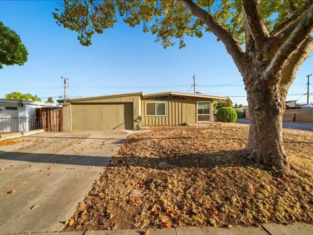 989 Cherry Lane, Santa Clara