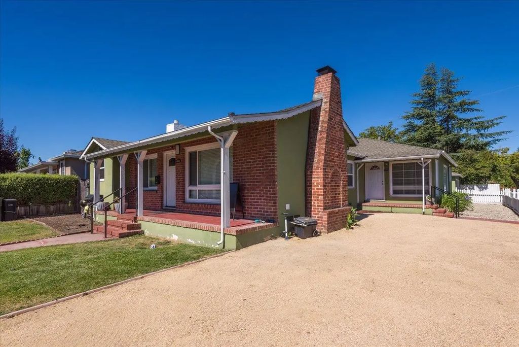 1702 Woodside Road, Redwood City