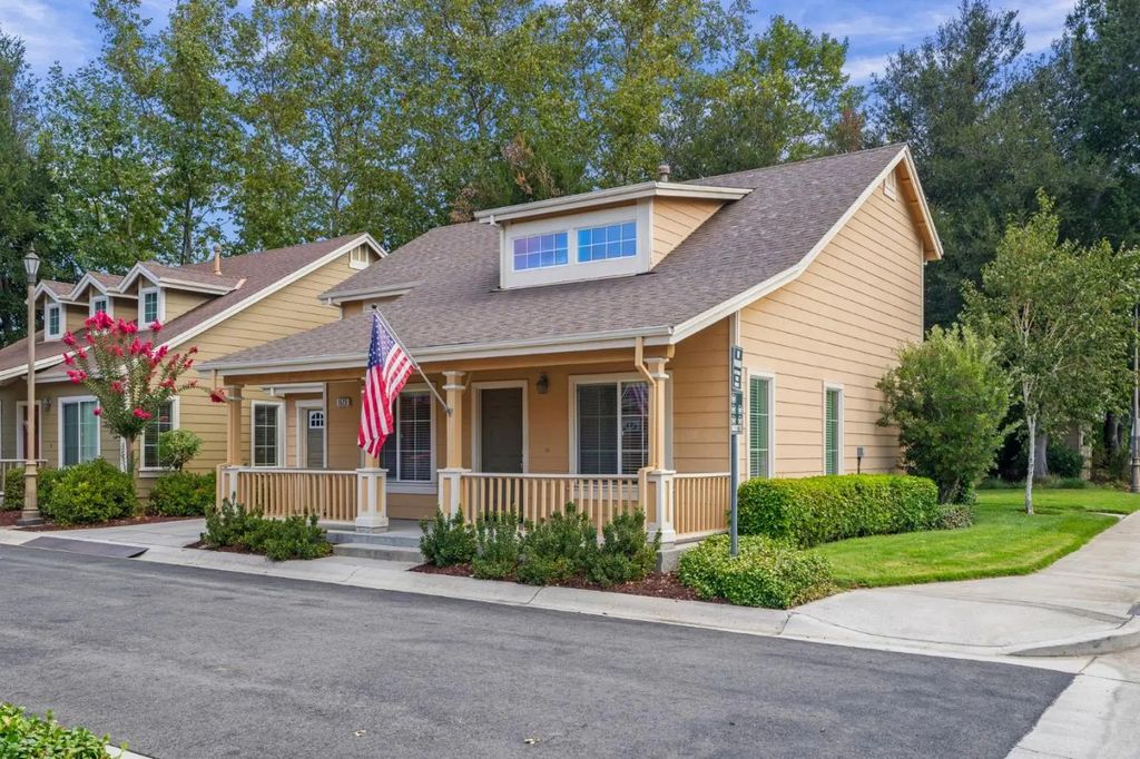 1523 Rosette Way, Gilroy