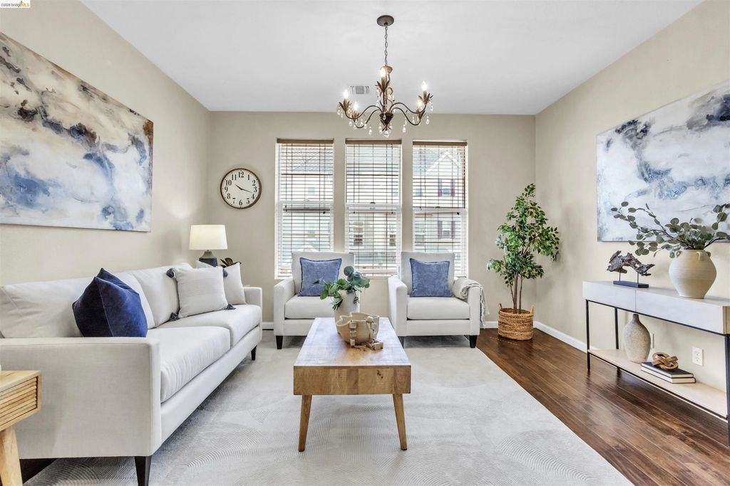 1543 Nevin Plz, Richmond