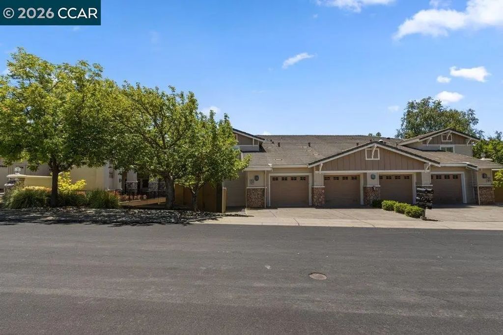3024 Grey Eagle Dr, Walnut Creek