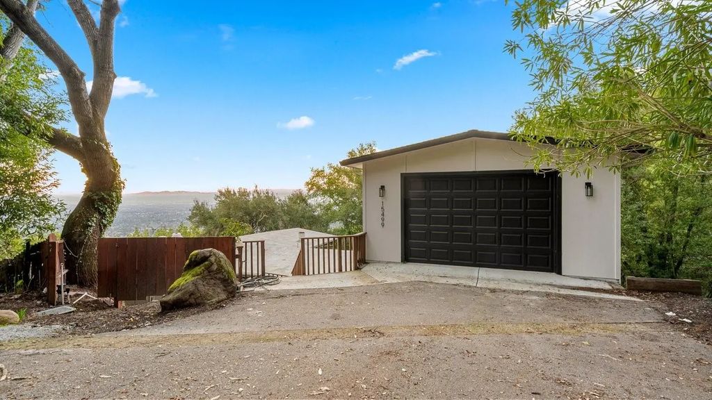 15499 Bohlman Road, Saratoga