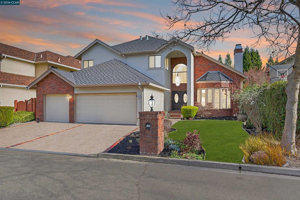 704 Blue Spruce Dr, Danville