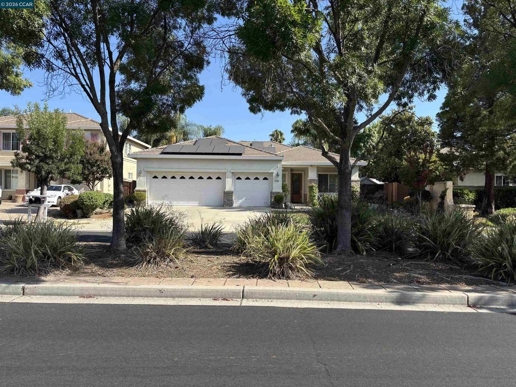 1061 Somersby Way, Brentwood