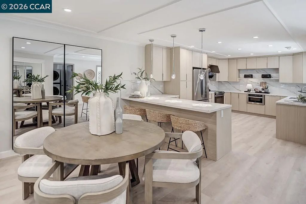 1140 Fairlawn Ct 2, Walnut Creek