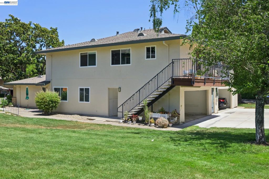 2122 Arroyo Ct 2, Pleasanton