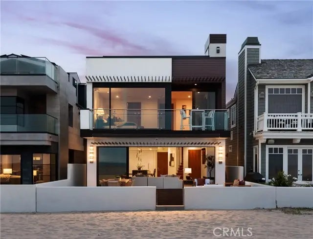 7104 W Oceanfront, Newport Beach