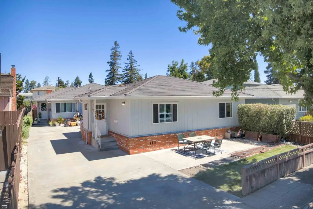 1567 Hawes Court, Redwood City