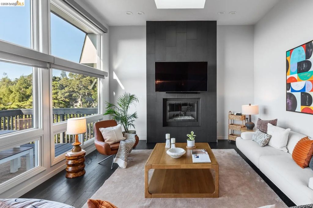 6305 Melville Dr, Oakland