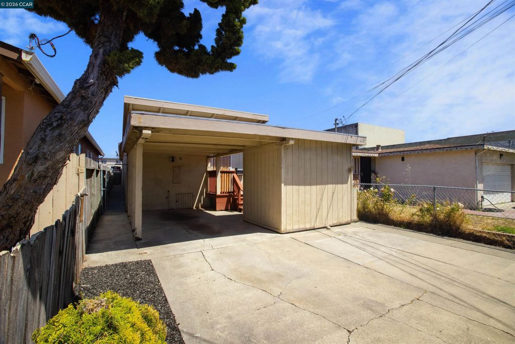 440 Marina Way, Richmond