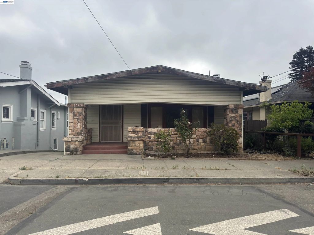 3420 Laguna Ave, Oakland