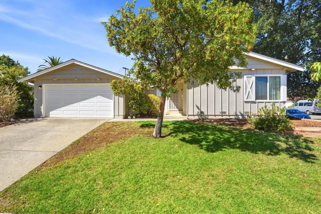 829 Rose Blossom Drive, Cupertino