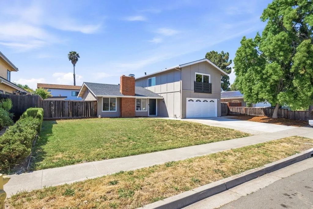 8183 Pebble Beach Avenue, Newark