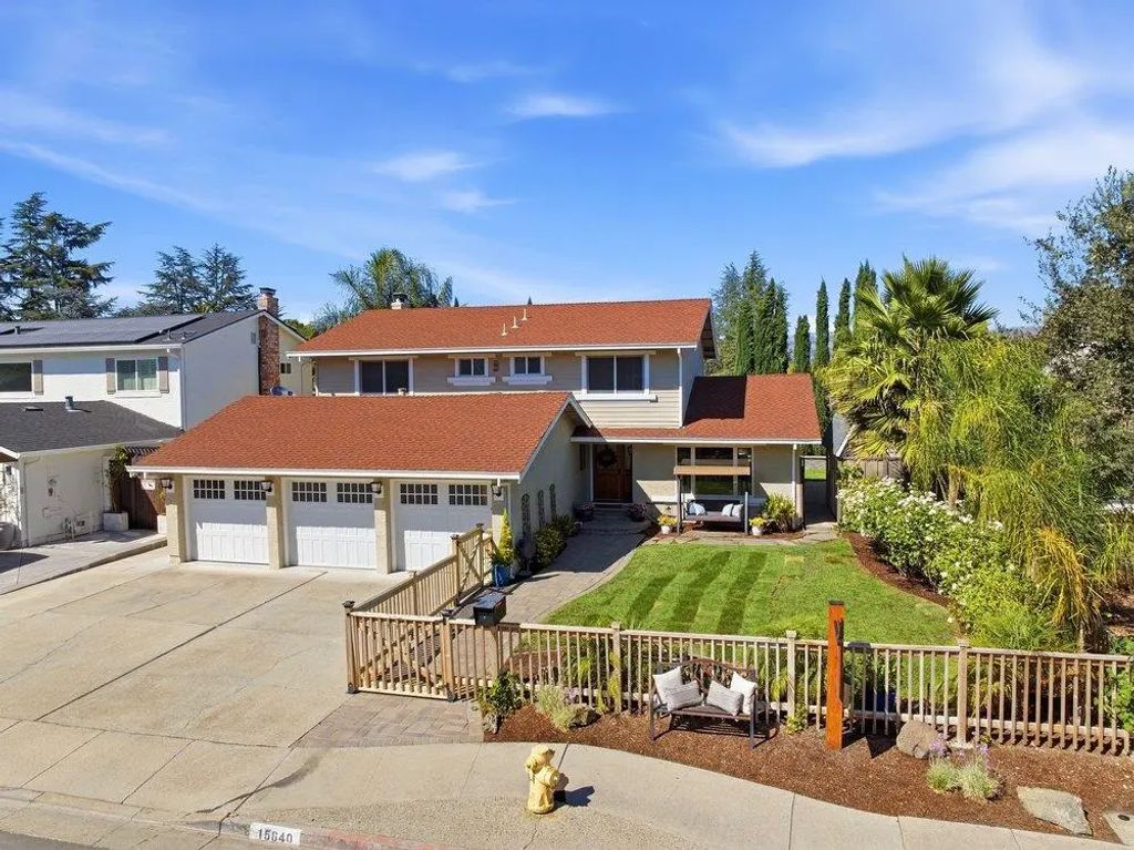 15640 La Sierra Court, Morgan Hill