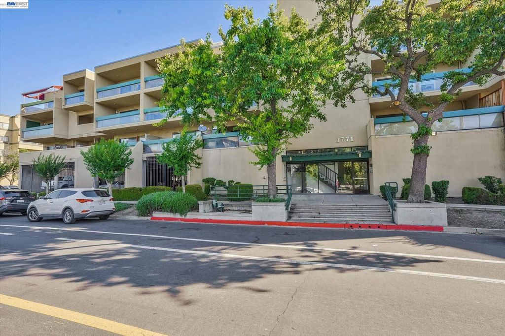 1771 Broadway Street 107, Concord