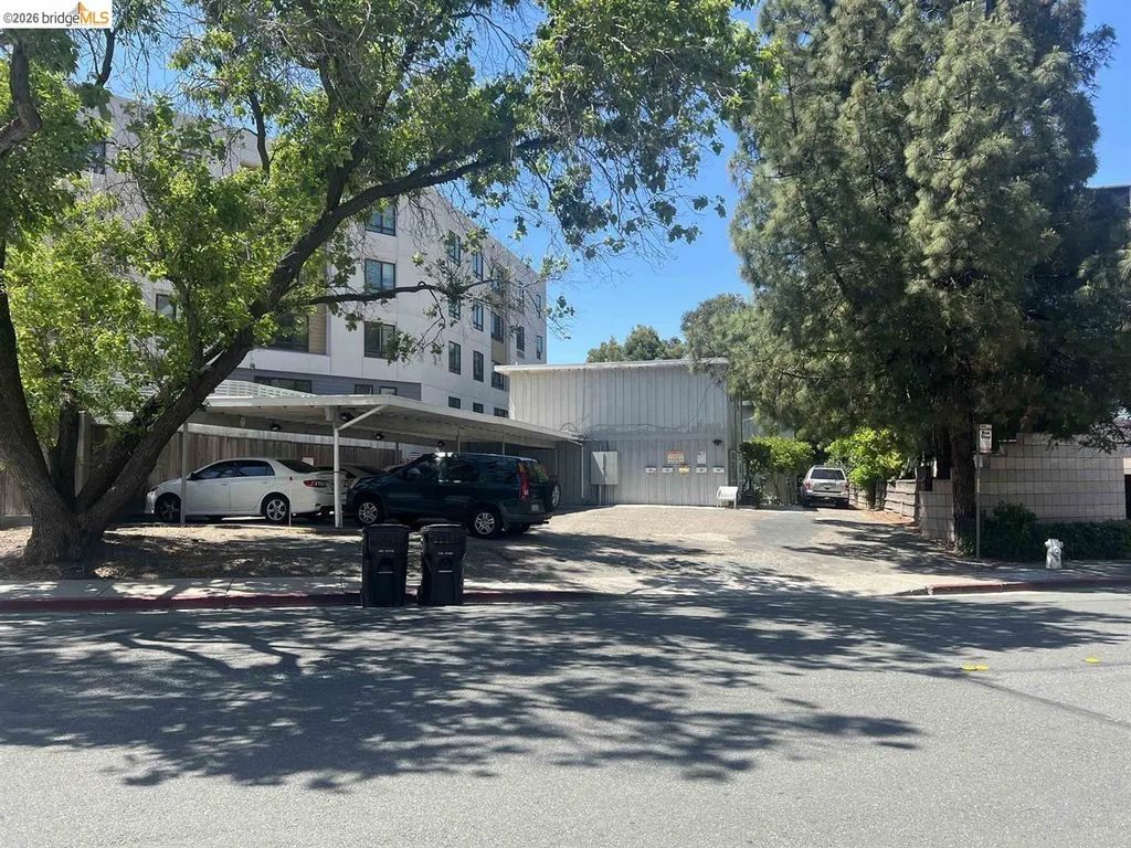 1708 Riviera Ave, Walnut Creek