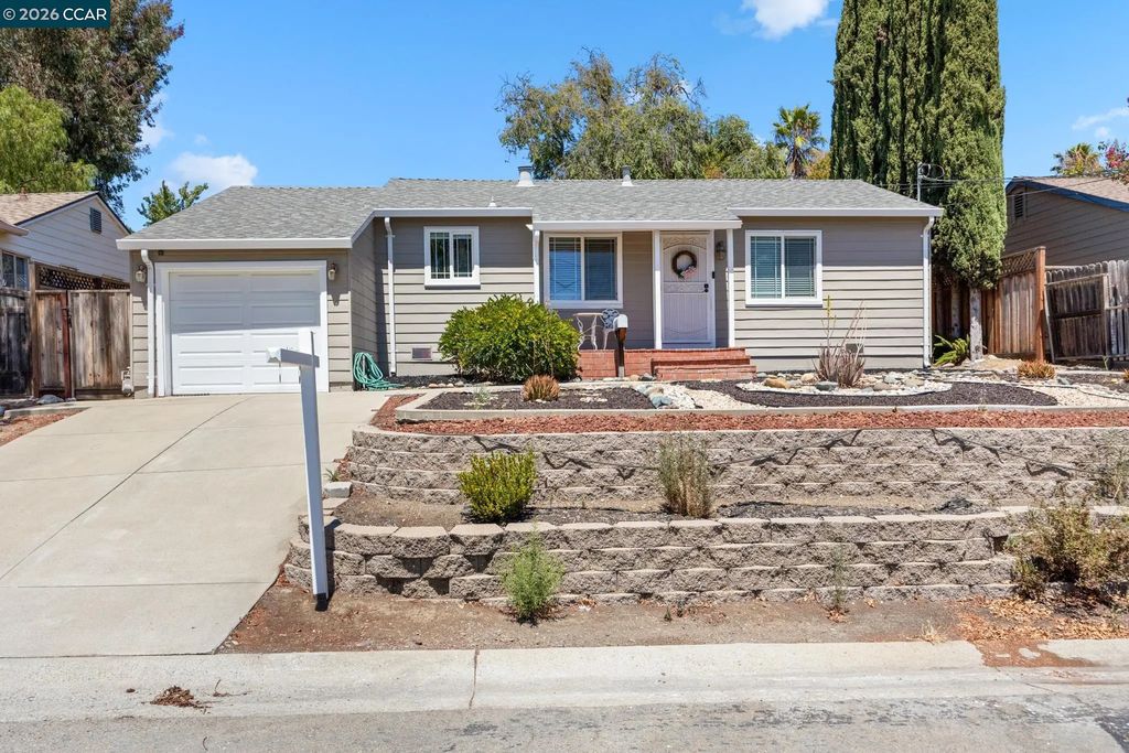 2437 Hemlock Avenue, Concord