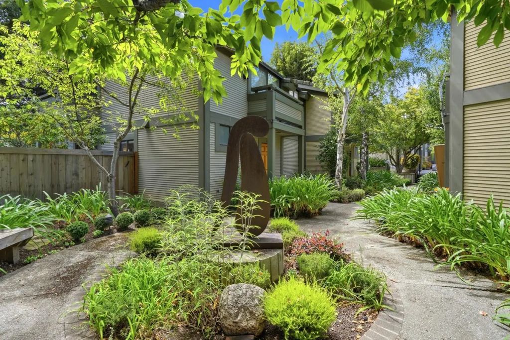1341 Alma Street, Palo Alto