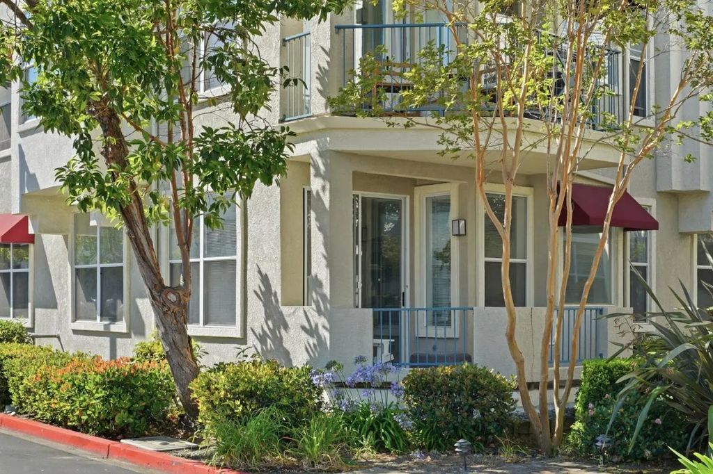 601 Baltic Circle 607, Redwood City