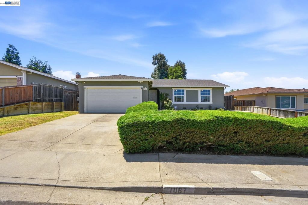 1087 Jensen Dr, Pittsburg
