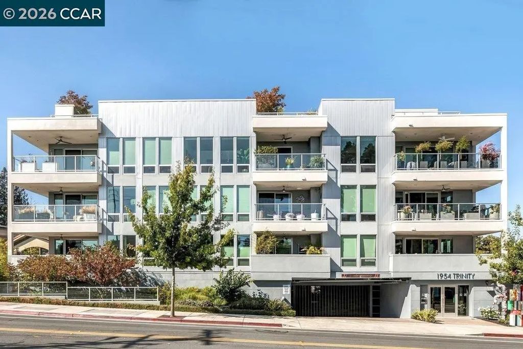 1954 Trinity Ave 302, Walnut Creek