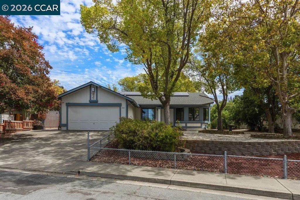 395 Marti Marie Dr, Martinez