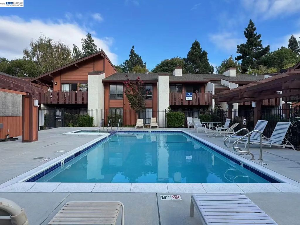 38698 Country Ter, Fremont
