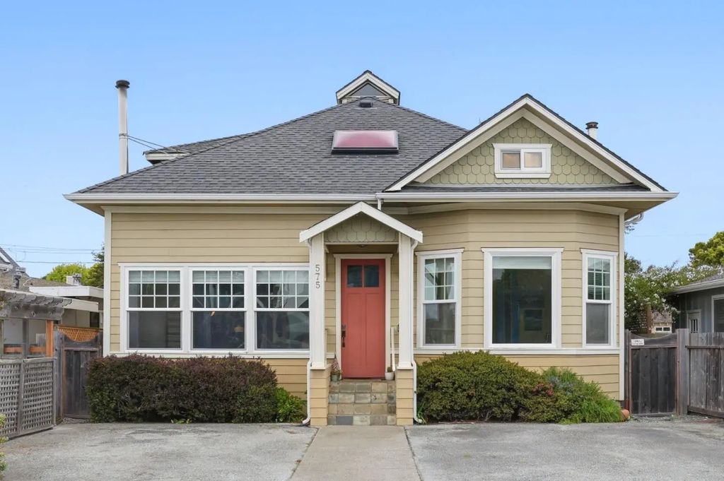 575 Myrtle Street, Half Moon Bay