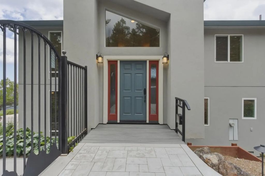 27510 Loma Prieta Way, Los Gatos