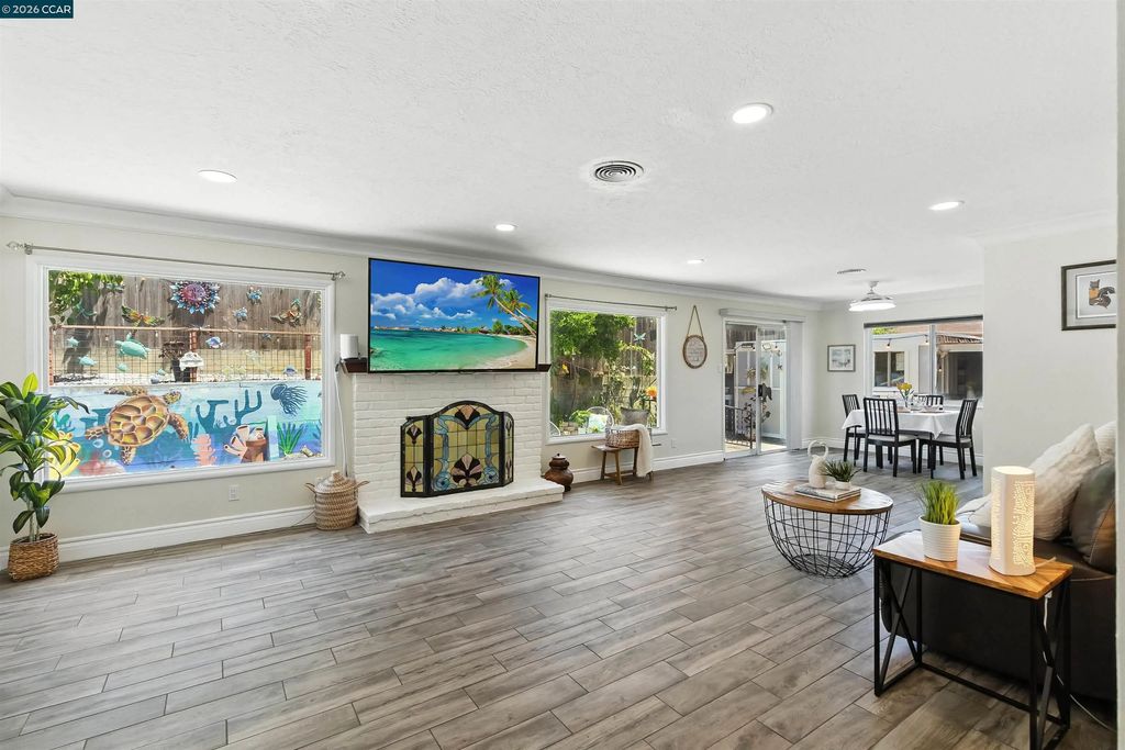 1201 Valle Vista Ave, Vallejo