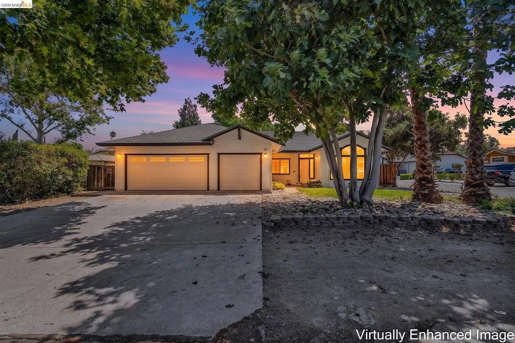 3427 Sanford Street, Concord