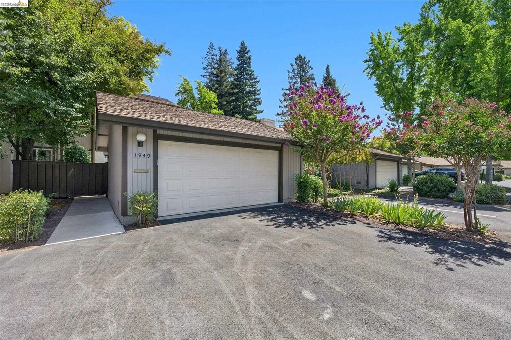 1949 Countrywood Ct, Walnut Creek