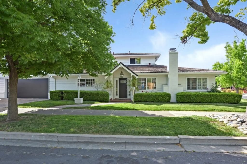 2610 Carson Street, Redwood City