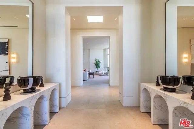 455 N Palm Drive Ph, Beverly Hills