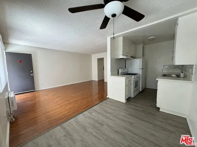 5811 Harold Way 2, Los Angeles