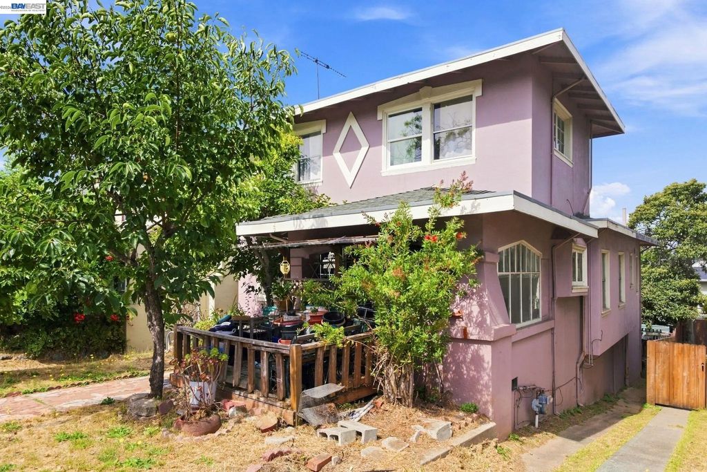 4621 Park Blvd, Oakland