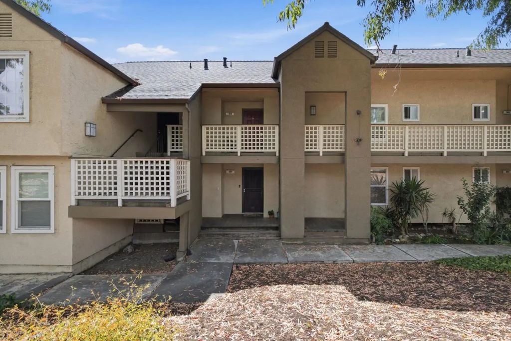 680 Dartmore Lane 259, Hayward