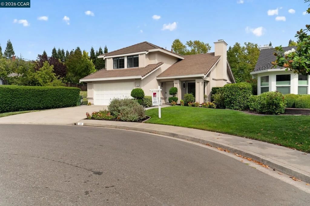 40 Saint Tropez Ct, Danville