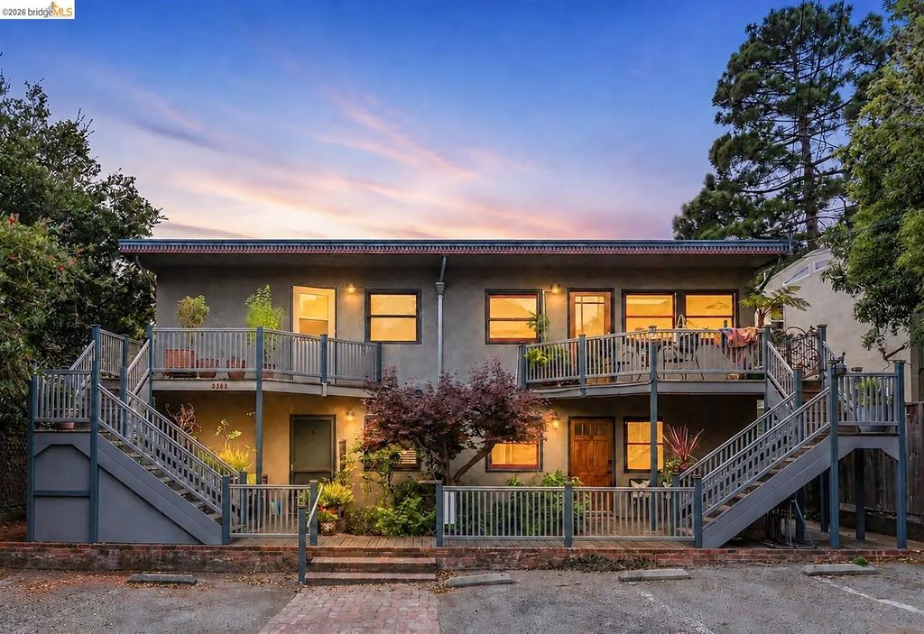2922 Hillegass Ave B, Berkeley