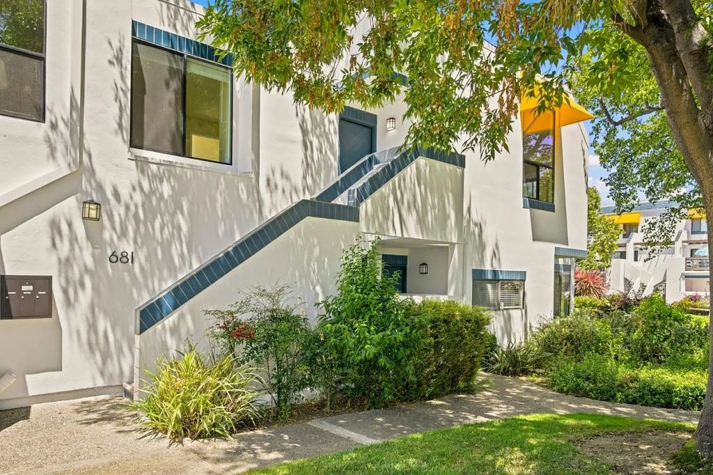 681 Portofino Lane, Foster City