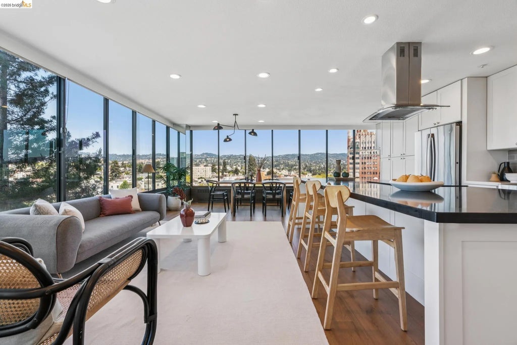 565 Bellevue Ave 806, Oakland