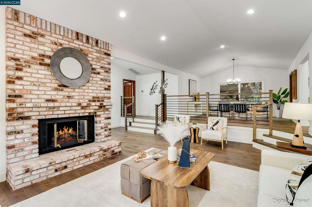 3137 Gloria Ter, Lafayette